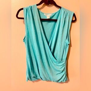 Athleta top  sz M